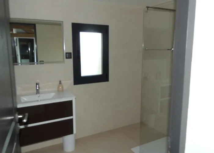 A Muralha Da Junqueira